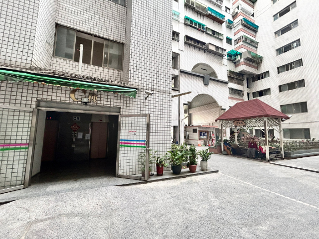永康稀有兩房雙衛浴,台南市永康區復華三街